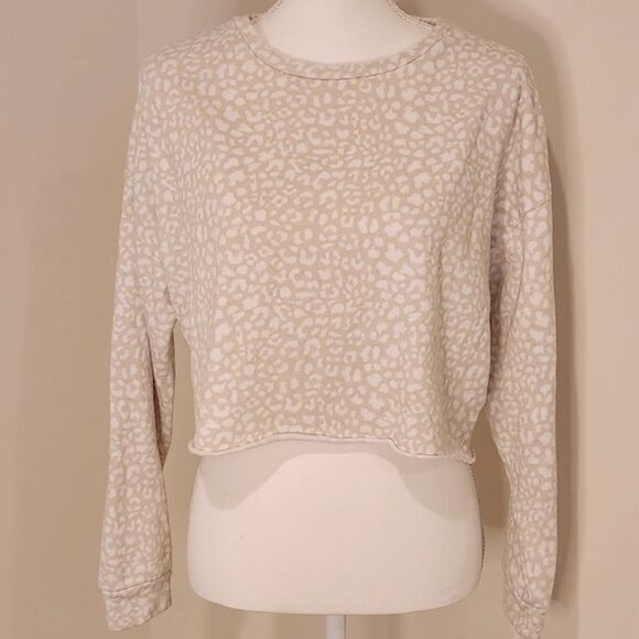 Colsie Fleece Crop Sweatshirt! - Picture 13 of 13